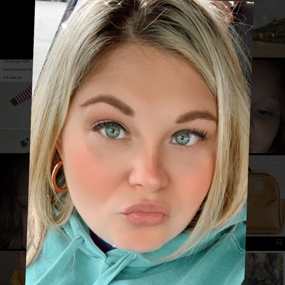 Meet your Posher, Brittney